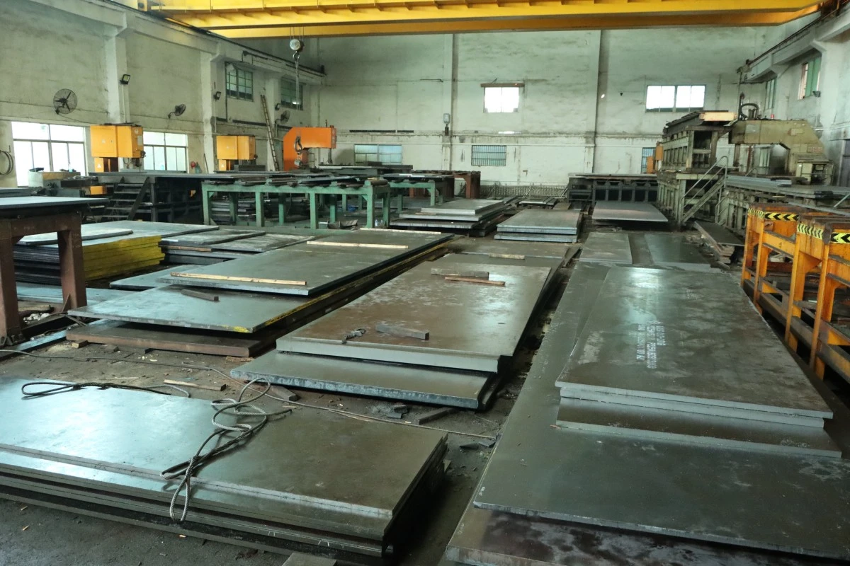 Large Mold Steel Sizes: up to 100cm Wide × 400cm Long