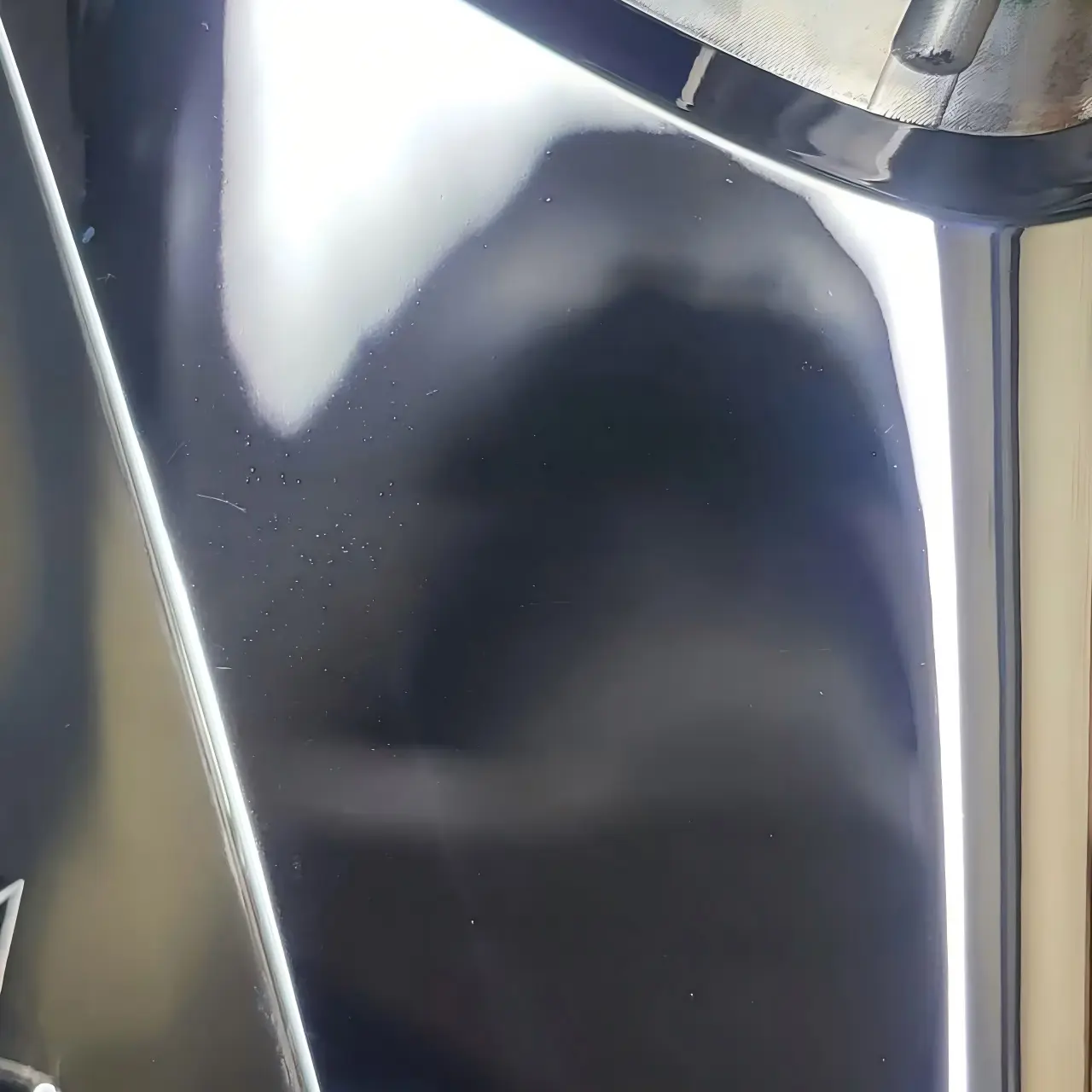 How to Diagnose Pitting and Orange Peel in Mirror Mold Cavities